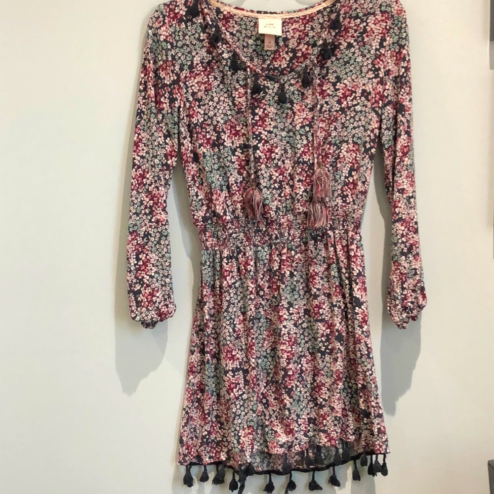 Vintage look dress. Rayon dress. Maroon, black dress. Size M